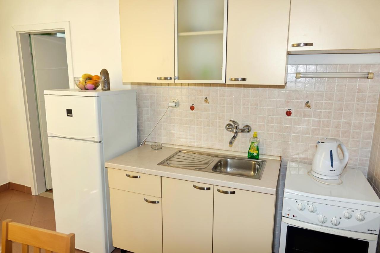 Roza Apartment Baška Voda Exterior foto