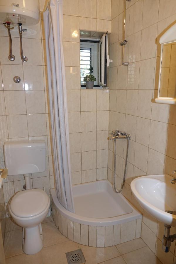 Roza Apartment Baška Voda Exterior foto